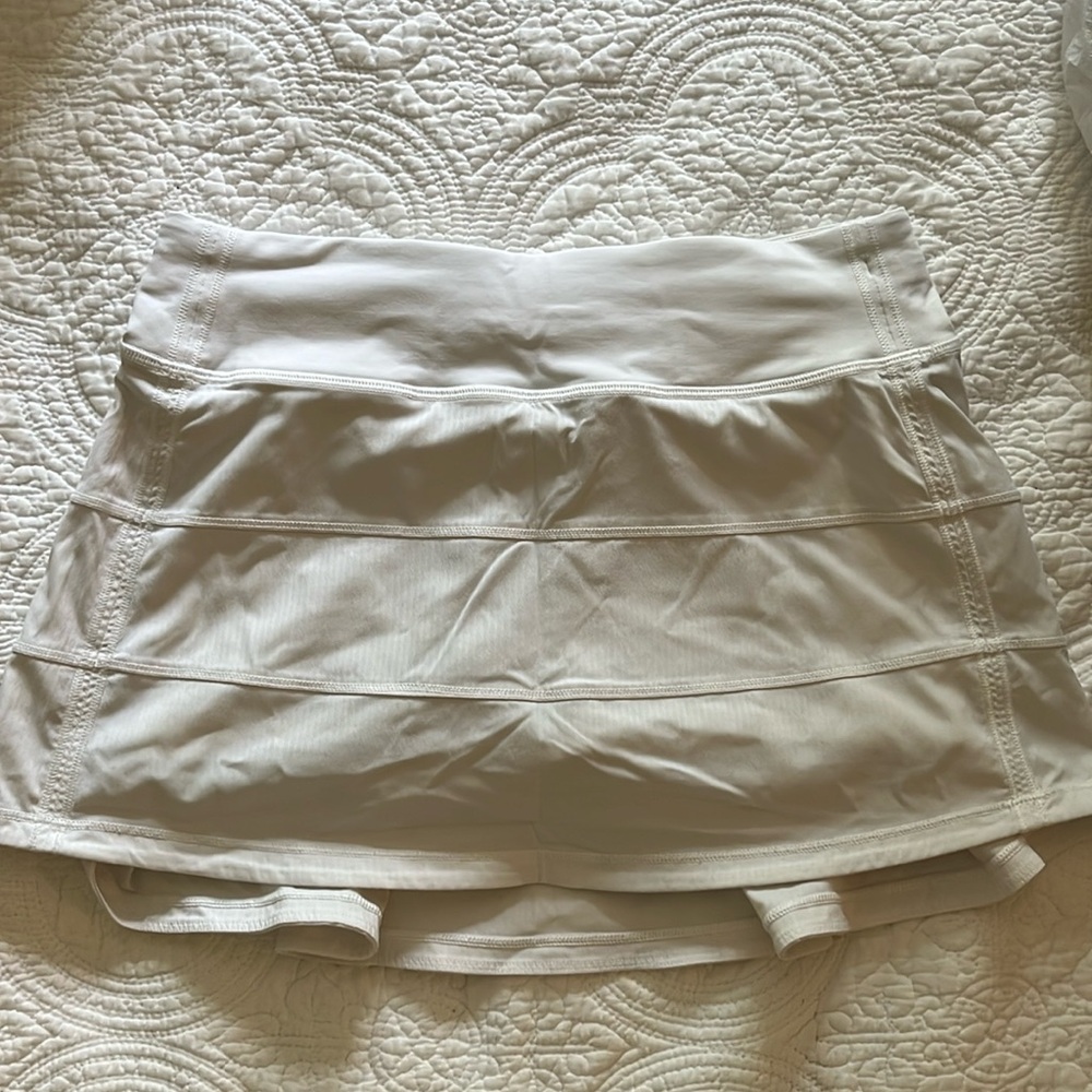 Lululemon White Pace Rival Mid-Rise Skirt Size 4